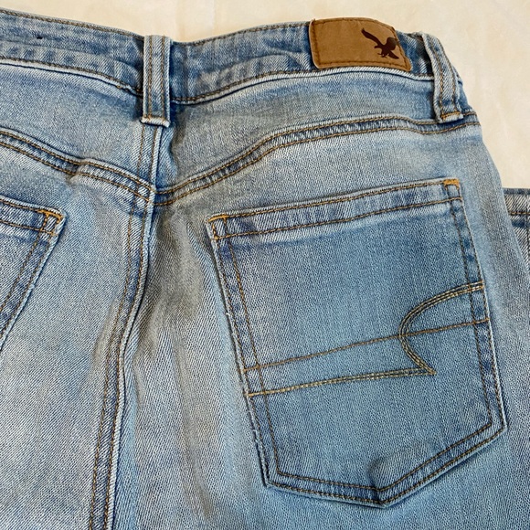 American Eagle Vintage Hi-Rise Ripped Jeans - Picture 10 of 11